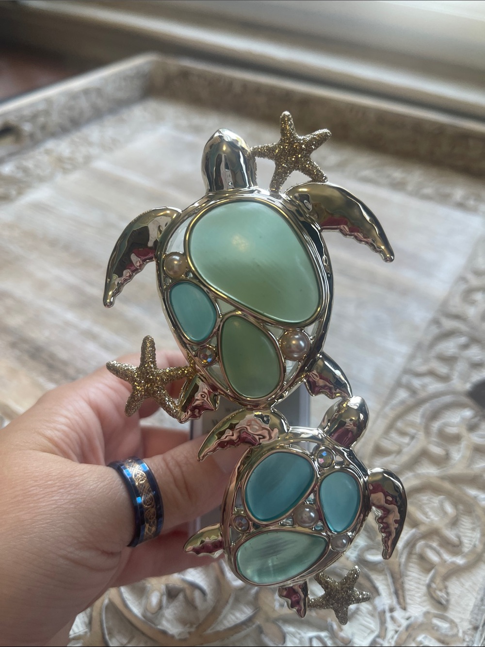 Sea Turtle Double Pendant in Aqua and Teal - Wallflower